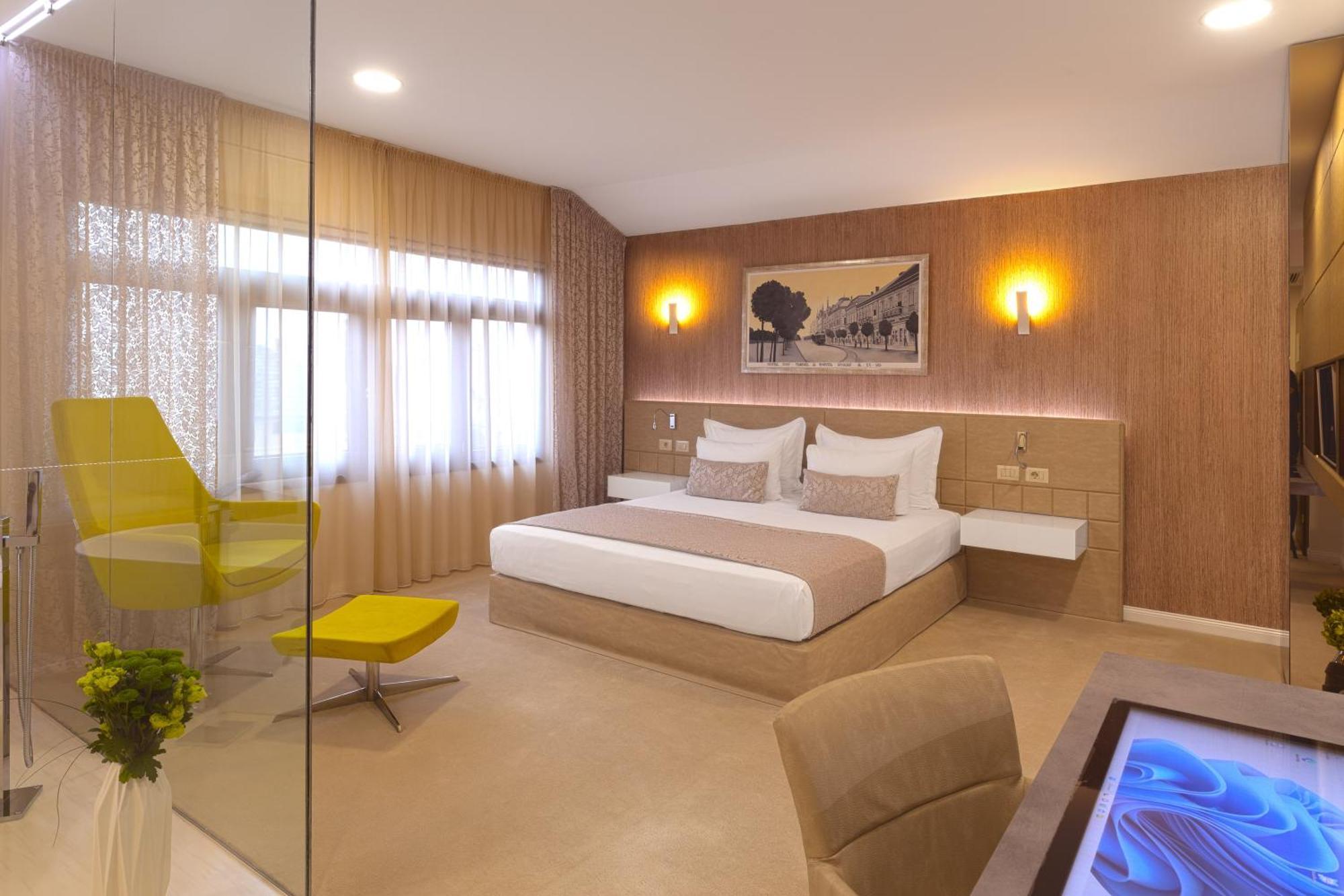 Hotel Vila Class Satu Mare Ngoại thất bức ảnh