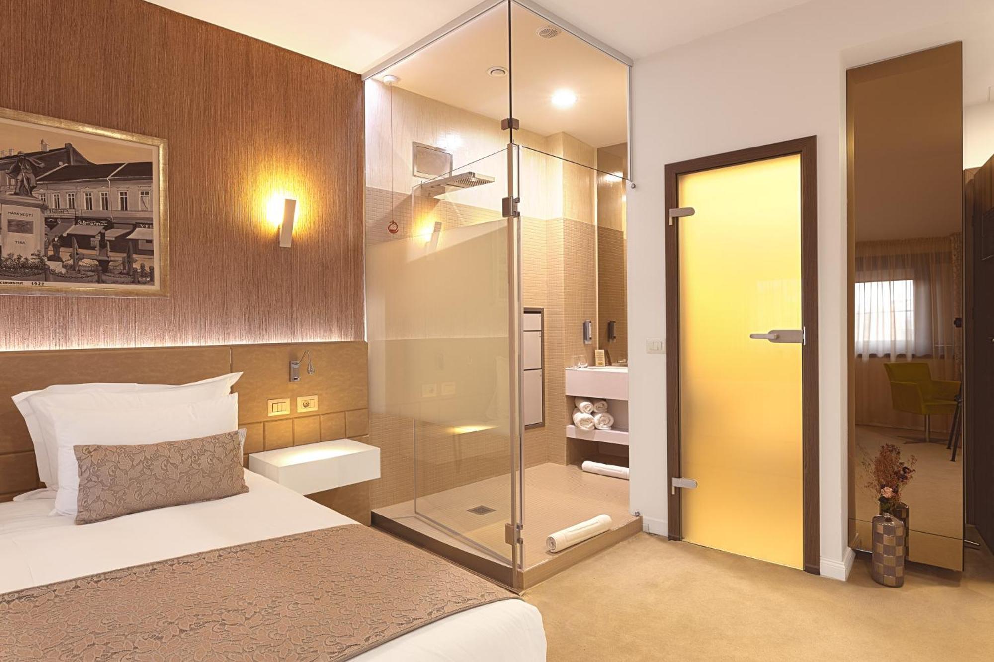 Hotel Vila Class Satu Mare Ngoại thất bức ảnh